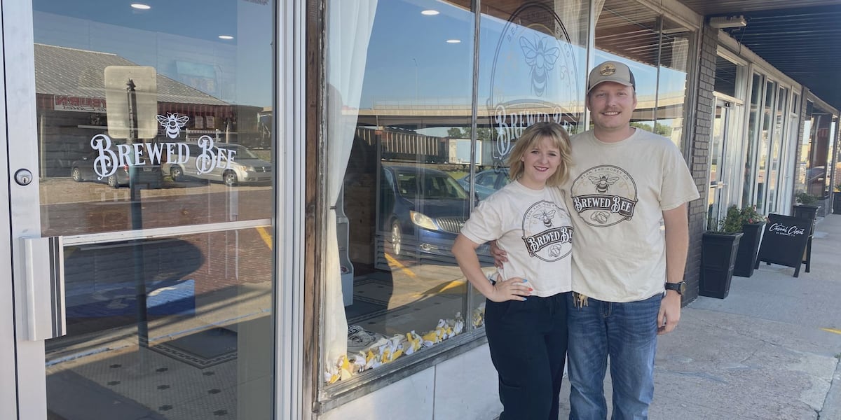 Couple combines loves of honeybees, coffee with boutique in Gibbon
