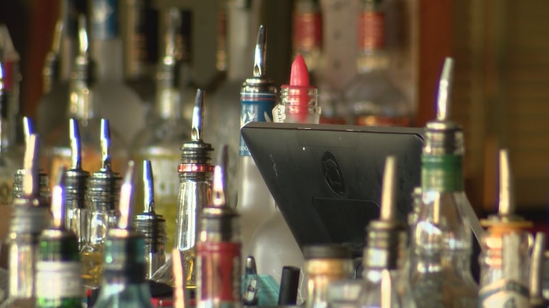 Under a pilot program with the Honolulu Liquor Commission, bars can apply to stay open until 4...